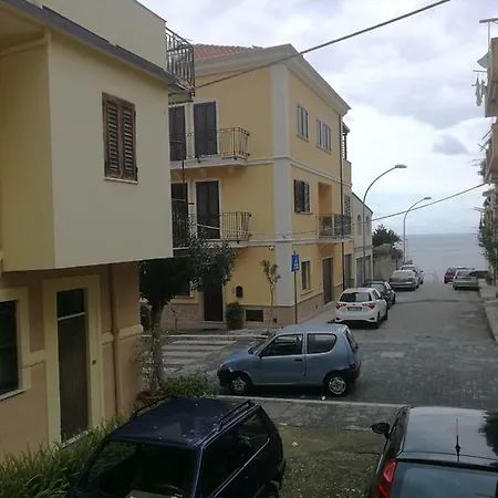 Scilla Resort B&B 쉴라