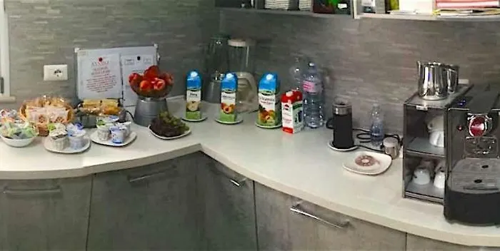 לינה וארוחת בוקר Scilla Resort שילה